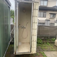 シャワー室