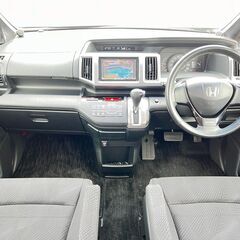 神奈川【自社ローン】保証人無可★全国対応★ステップワゴンスパーダ【Z】記録簿/社外18インチAW/両側パワスラ/EGスターター付/ダウンサス/ETC/走行中TV可能/ALPINEフリップダウンモニター/バックカメラ/パドルシフトの画像