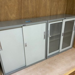 スチールキャビネット