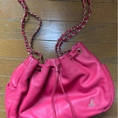 新品未使用品本物アニエス・ベー本革バッグです　断捨離中でたくさん...
