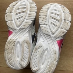 ケイパー　スニーカーセットの画像