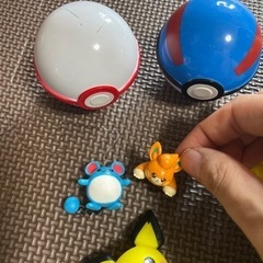 ポケモン　モンスターボール　指人形　ピカチュウの画像