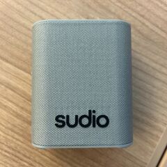 【定価5,940円！】SUDIO S2 ワイヤレスポータブルスピ...