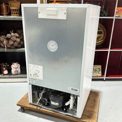 ★YAMAZEN★ 山善 直冷式冷凍庫 YF-U61 2021年 60L ホワイト 右開き 冷凍ストッカー 小型 コンパクト 耐熱天板の画像
