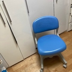 子供用コイズミ学習机です。