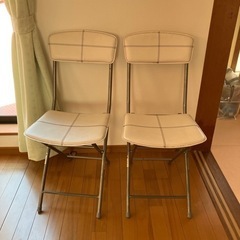 折り畳み椅子