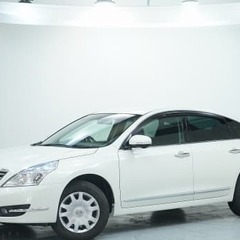 セダンに乗りたい方必見！！🚗✨　日産 ティアナ