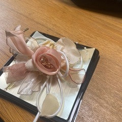 東京IG IＮの淡いコサージュの画像