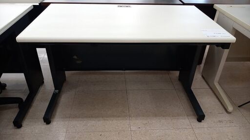 ★ジモティ割あり★  デスク 白 H70×D70×W120 クリーニング済み TJ7423