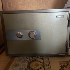 【0円！差し上げます】家庭用耐火金庫