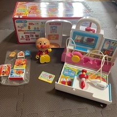 【取引中】アンパンマン　元気100倍病院　非売品　ムヒ