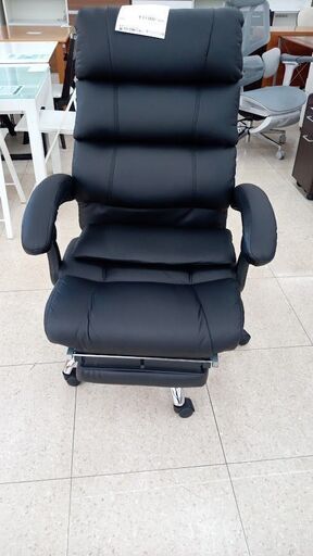 ★ジモティ割あり★  椅子 黒 H63×D45×W45 クリーニング済み TJ7427