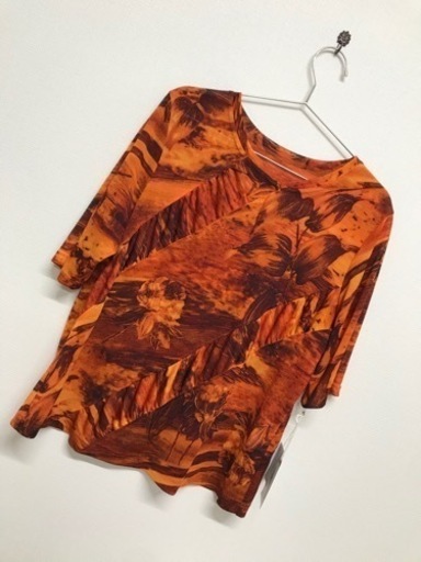 半袖　花柄　レオパード　オレンジ　ブラック　黒　半袖　Tシャツ　L 新品　春夏  カットソー 七分袖