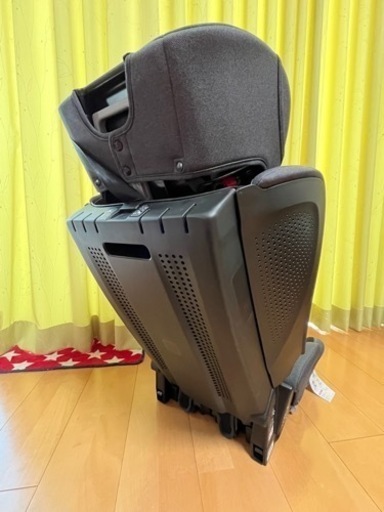 エールべべ　チャイルドシート