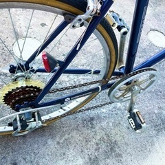 自転車 クロスバイクの画像