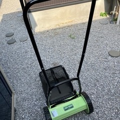 芝刈り機　芝刈機　アイリスオーヤマ