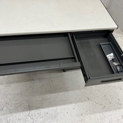 ITOKI製 オフィス　デスクの画像