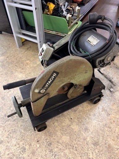 日立 高速切断機　切断機 200V CC16SB 【10911828】