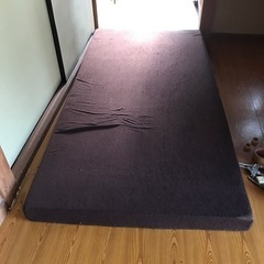 マットレス　クッション材　防壁材