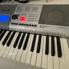 YAMAHA ヤマハ PSR E403 電子ピアノ キーボードの画像