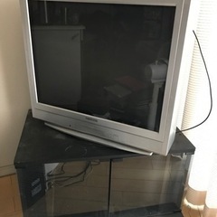 ブラウン管テレビとテレビ台