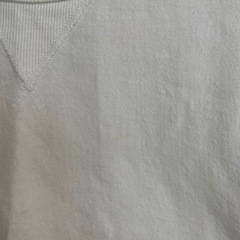 GU ホワイト Tシャツの画像