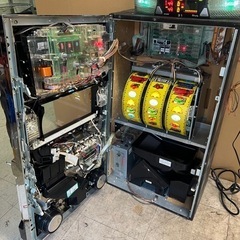 スロット実機 モンスターハンター 月下雷鳴  コイン不要機の画像