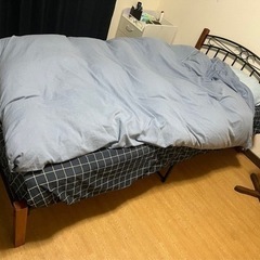 シングルベットとマット