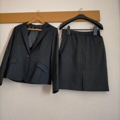 未使用  レディースリクルートスーツの画像