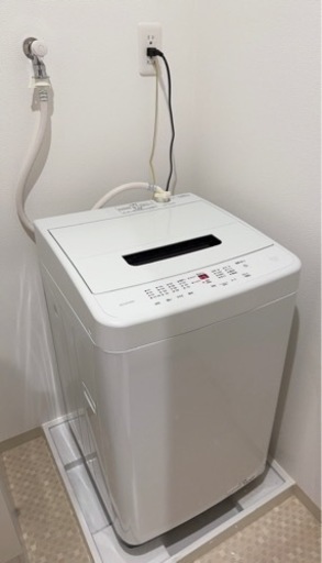 アイリスオーヤマ 洗濯機 5kg 幅54cm 一人暮らし 部屋干し時間短縮モード 脱水30%UP 折り畳みできる蓋 上部を収納スペースに有効活用