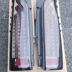 200系ハイエースバン7型社外LEDリアテール