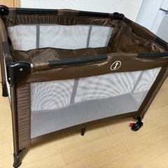 ベビーベッド の画像
