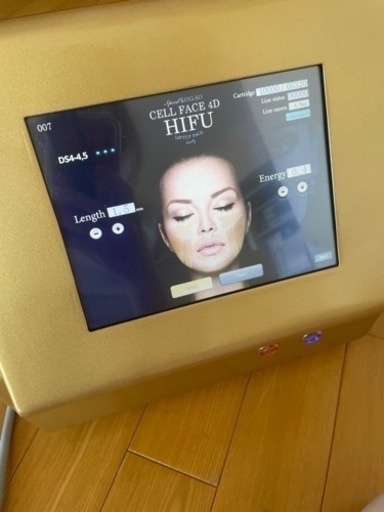 自分でエステサロンで使用されていたハイフ機械