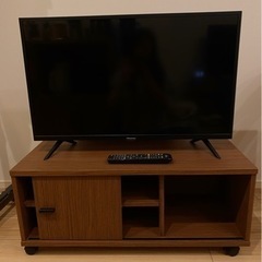 【美品】Hisense32型テレビ&テレビボードの画像
