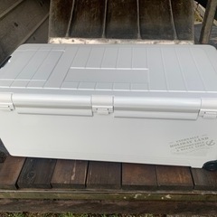 ホリデーランドクーラーボックス76L
