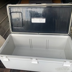 ホリデーランドクーラーボックス76L
の画像
