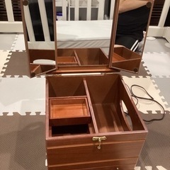 無料です！卓上ドレッサーの画像