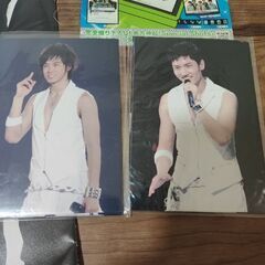 東方神起特集雑誌、日刊スポーツ記事、生写真等セットの画像