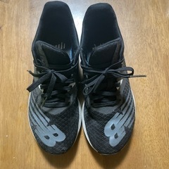 NEW BALANCE スニーカーの画像