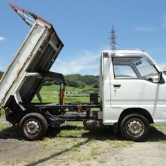 電動ダンプ！サンバートラック　ＶーＫＳ３カイ！５ＭＴ！実検査令和８年８月！！ の画像