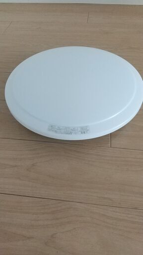 新品同様　８畳用　LED照明器具シーリング