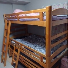 三段ベッドの画像