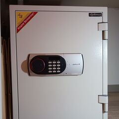 ディプロマット　耐火金庫　新品同様　