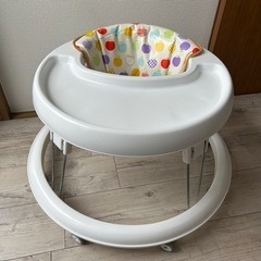 歩行器　ベビーチェア　ベビー用品