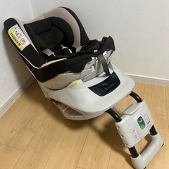 エールベベ　新生児〜用チャイルドシート