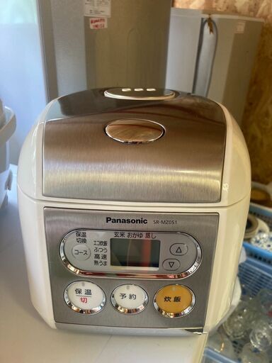 ☆中古￥3,800！Panasonic　3合電子ジャー炊飯器　家電　SR-MZ051型　2013年製　【BG119】