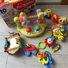 おもちゃセット★ トイローヤル　音が鳴る　光るおもちゃ　回してく...