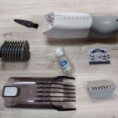 美品　バリカン　ヘアーカッター　マクセルイズミ IHC-27-W [ホワイト]　切りすぎを防ぐ多彩な刈り高さ調節。自然な毛先のナチュラルカット　 IZUMI/泉精器製作所の画像