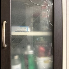 食器棚の画像