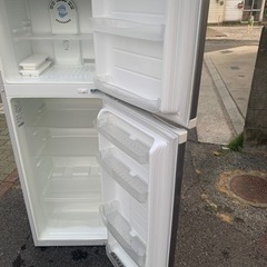 🚛配送無料🔰当日配送‼️遅い時間配送可🏅✨2ドア冷蔵庫227L大容量ボトムフリーザ✨🏅　洗濯機　も出品　🔸　兵庫　大阪　京都　奈良　和歌山　滋賀　🔸　の画像